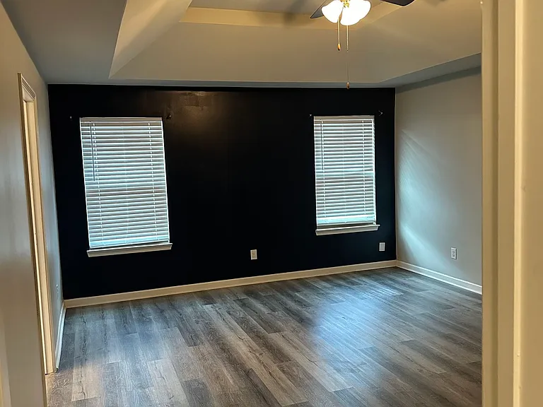 1565 Potomac Ct — Photo 8