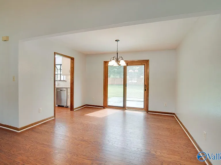 2010 Rangewood Cir SE — Photo 11