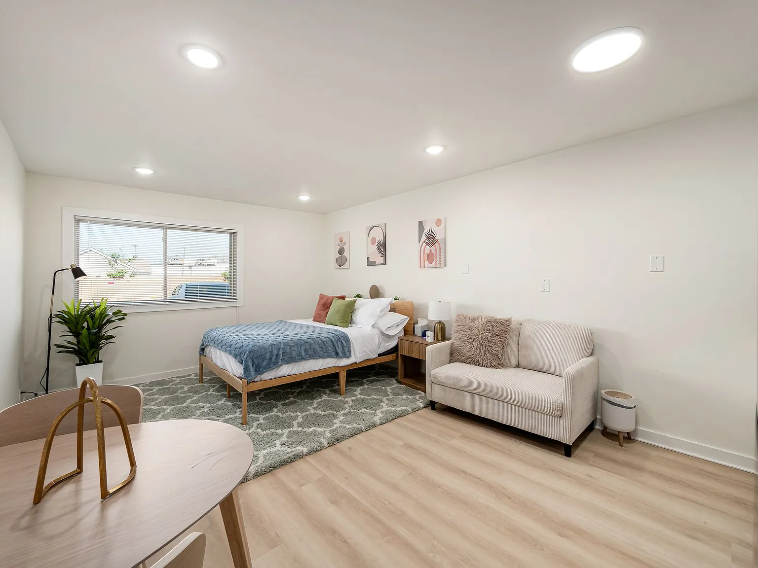 Lumarc Apartments — Photo 2