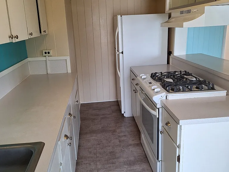 819 Puunani Pl #B — Photo 13