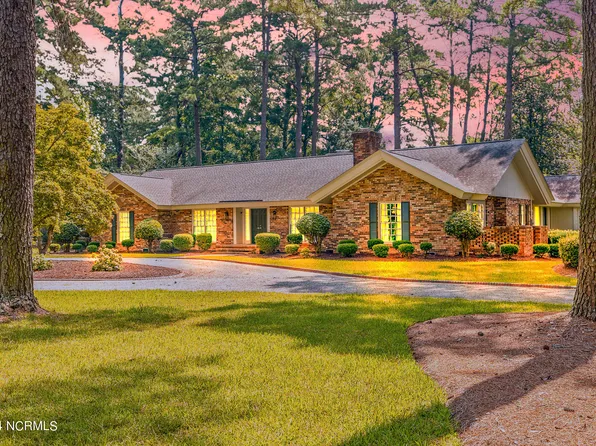 400 Barker Ten Mile Road, Lumberton, NC 28358