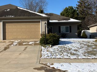 5820 Townhouse Dr, Fort Wayne, IN 46804