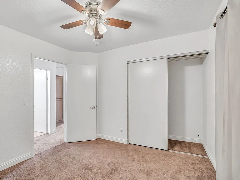 2304 Chatfield Dr — Photo 18