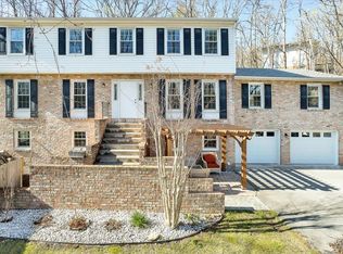 7022 Crown Rd, Roanoke, VA 24018