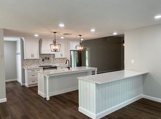 2261 Shadow Oaks Rd, Sarasota, FL 34240