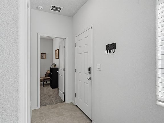 5th image of 2420 Talisker St NE