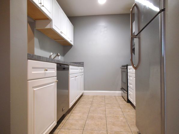 53 4th Ave #53