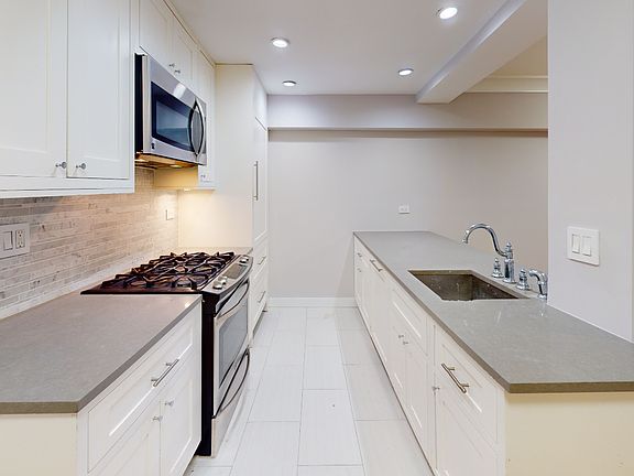 3rd image of 752 W End Ave APT 5A