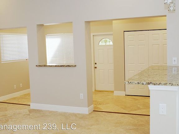 3rd image of 825 91st Ave N