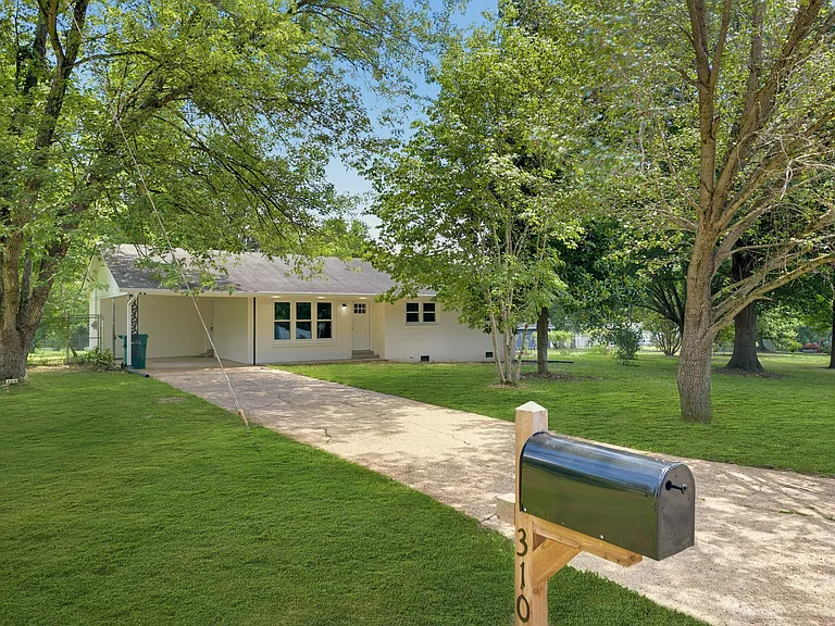 310 McDonald Dr — Photo 15
