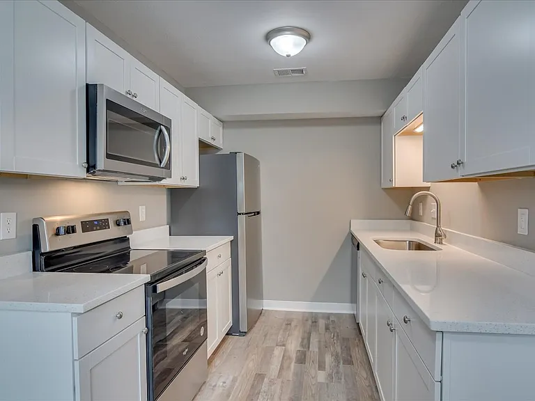 140 Conifer Dr — Photo 9