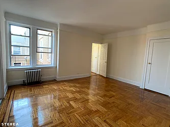 Rented by Sterea Agency