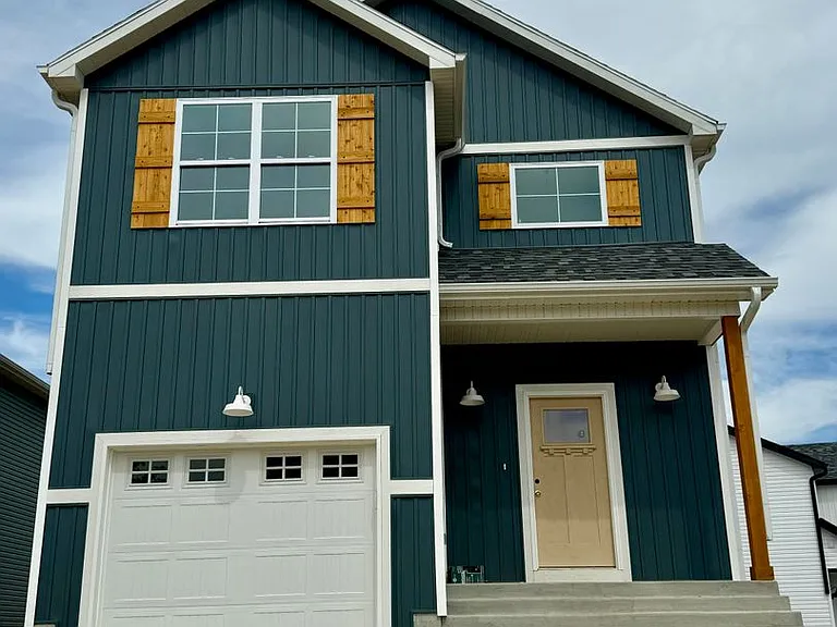 185 Sierra Cir — Photo 1