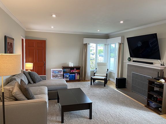 Recessed Lighting and Oak hardwood floors