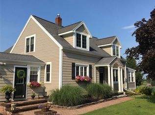 78 Willard Rd, Pittsford, NY 14534