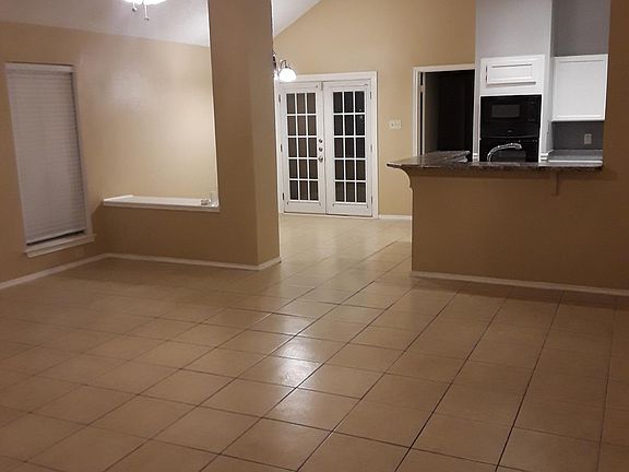 3rd image of 4315 Lakebend West Dr