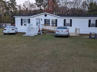 60 Holmestown Rd, Midway, GA 31320