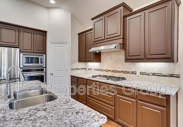 9916 Echo Summit Dr — Photo 7