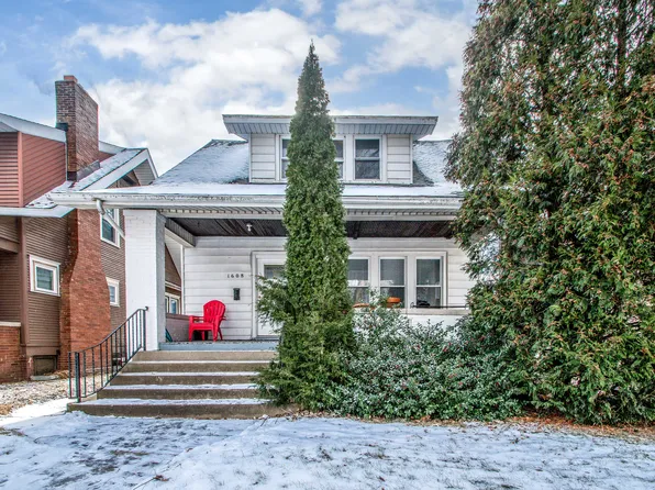 1608 W Fredonia Ave, Peoria, IL 61606