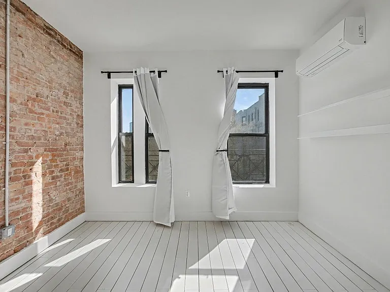 317 E 5th St #5B — Photo 3