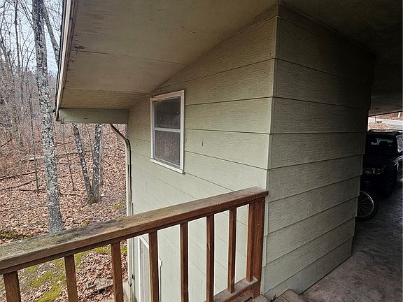 5th image of 28 Haverhill Dr