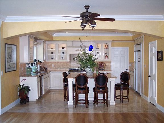 Complete Model Kitchen