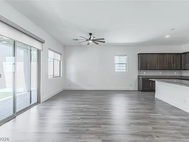 7267 Lovelock Cave Ct — Photo 9