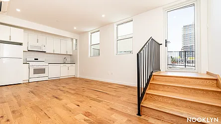 129 Graham Avenue, #3
