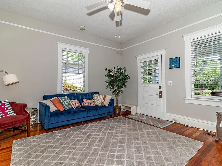 1117 Cobb St — Photo 7