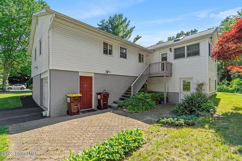 5th image of 19 Teakwood Drive