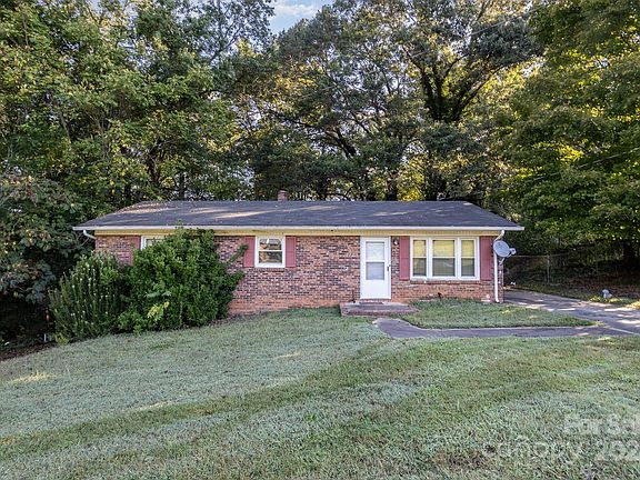 2nd image of 5001 Westgate Dr