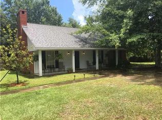316 Alice St, Ocean Springs, MS 39564