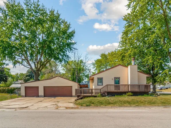 1658 Easton Ave, Waterloo, IA 50702