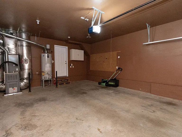 156 Ivy Hill Ln — Photo 26