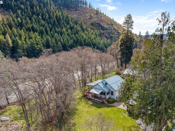 500 Bluff Rd #502, Klickitat, WA 98628