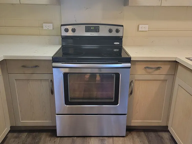 Riverside Apartments — Photo 1