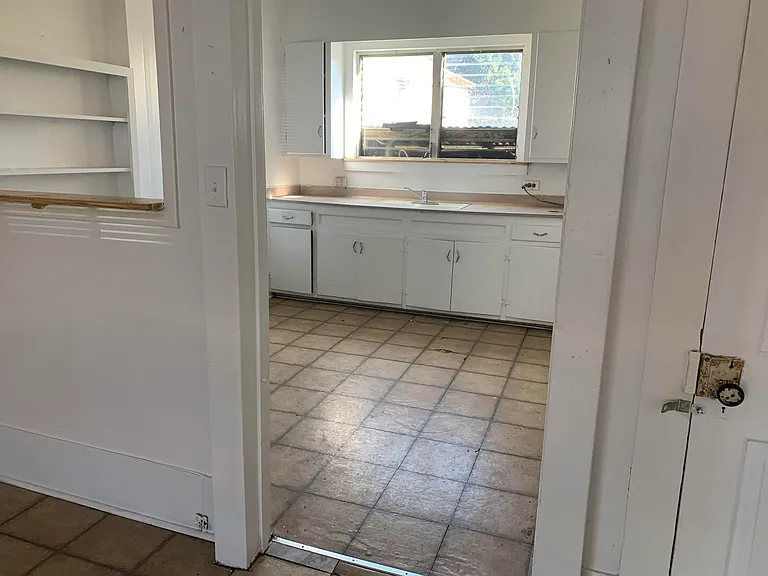 513 Johnston St #A — Photo 9