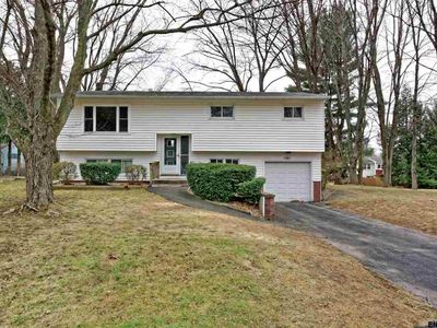 11 Garling Dr, Latham, NY, 12110