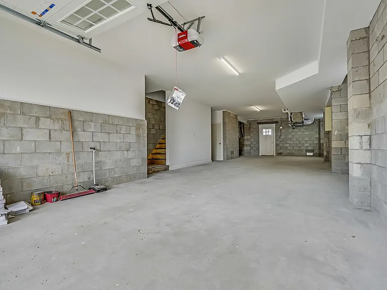 1260 Ocean Ave #B — Photo 44
