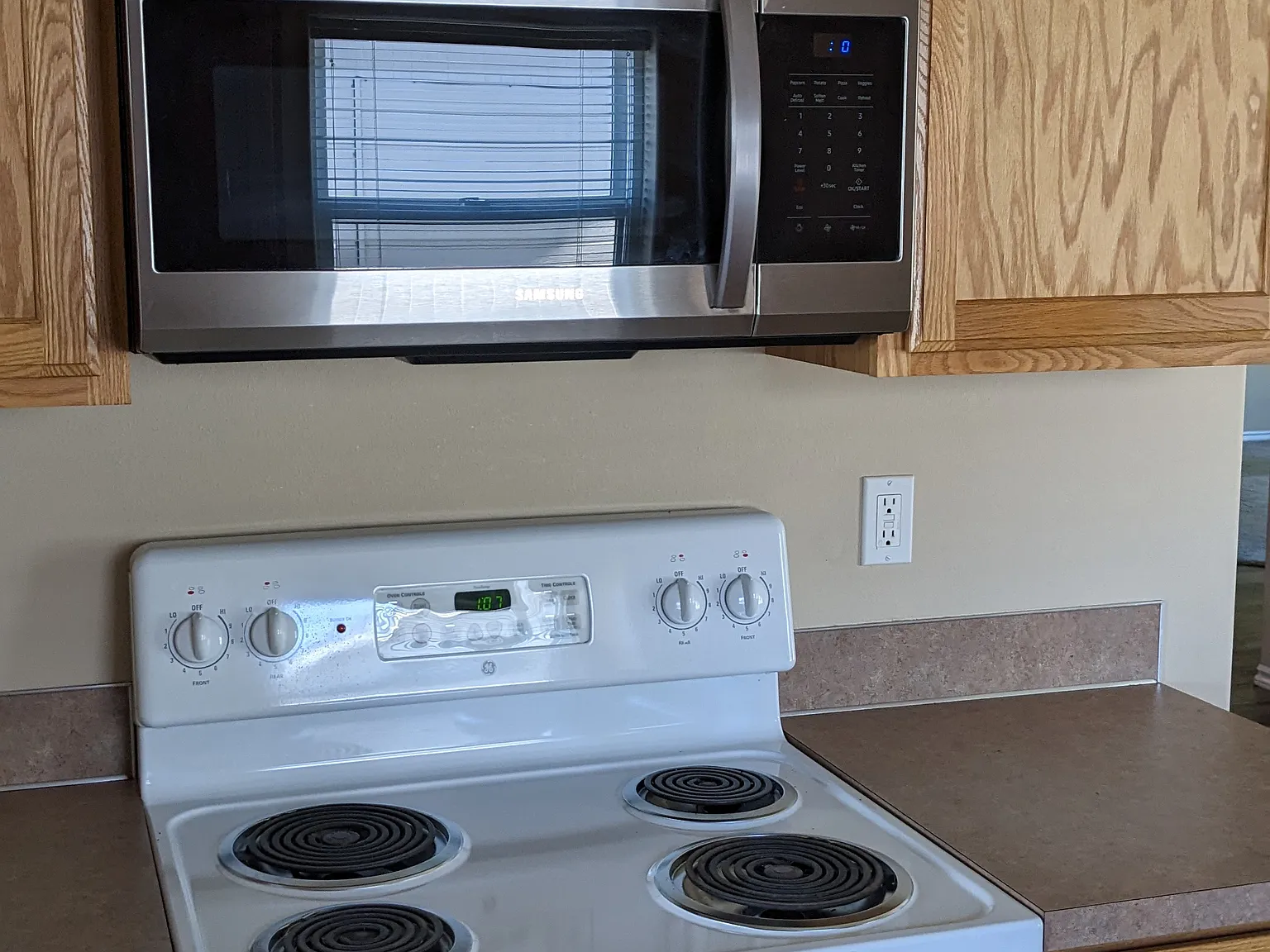 2 bed, 1300 sqft, $1,795 — Photo 4