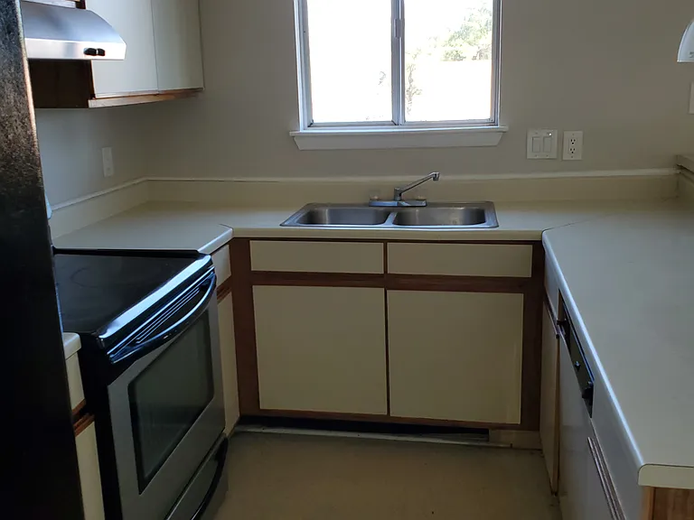 9520 4th Bay St #403 — Photo 12