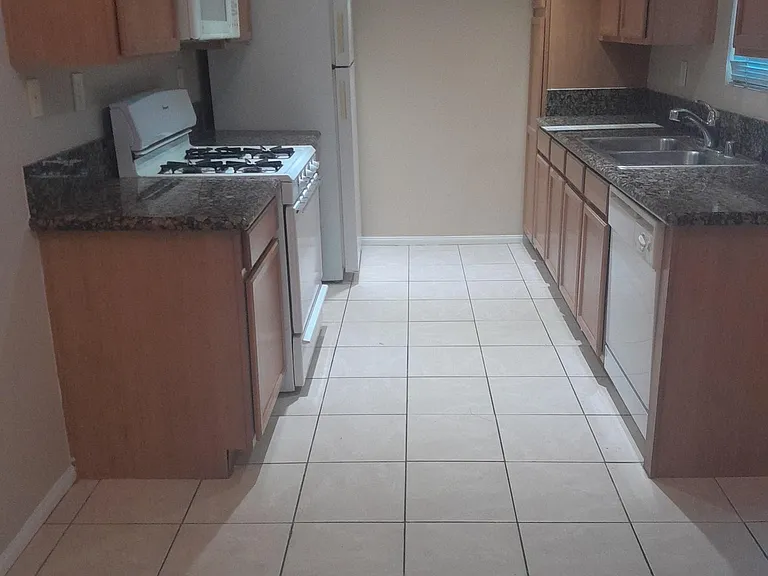 1341 Massachusetts Ave #205 — Photo 2