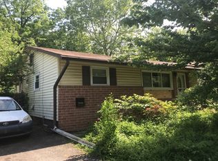 917 Regency Rd, Woodbridge, VA 22191