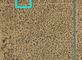 Vic Avenue N12, Palmdale, CA 93591