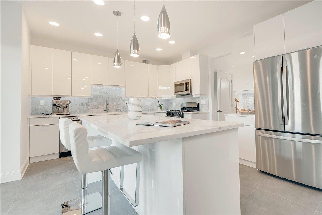 109 Hudson Cv, Edgewater, NJ 07020 Zillow