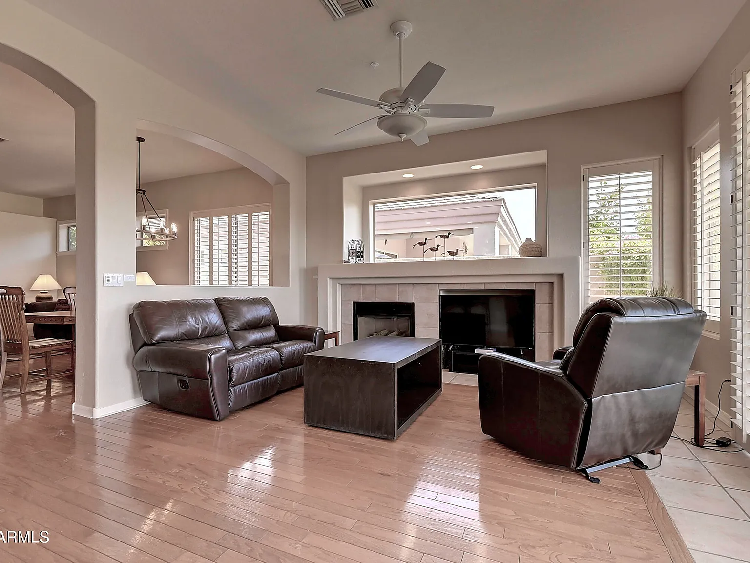 3 bed, 3.0 bath, 1978 sqft, $5,000 — Photo 4