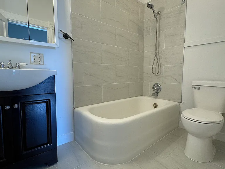 300 Douglas Ave #300 — Photo 28