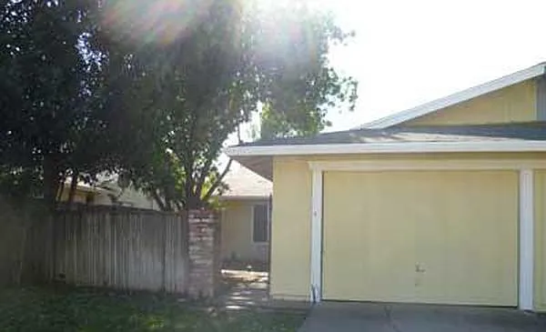 2818 Eel Ave photo 1