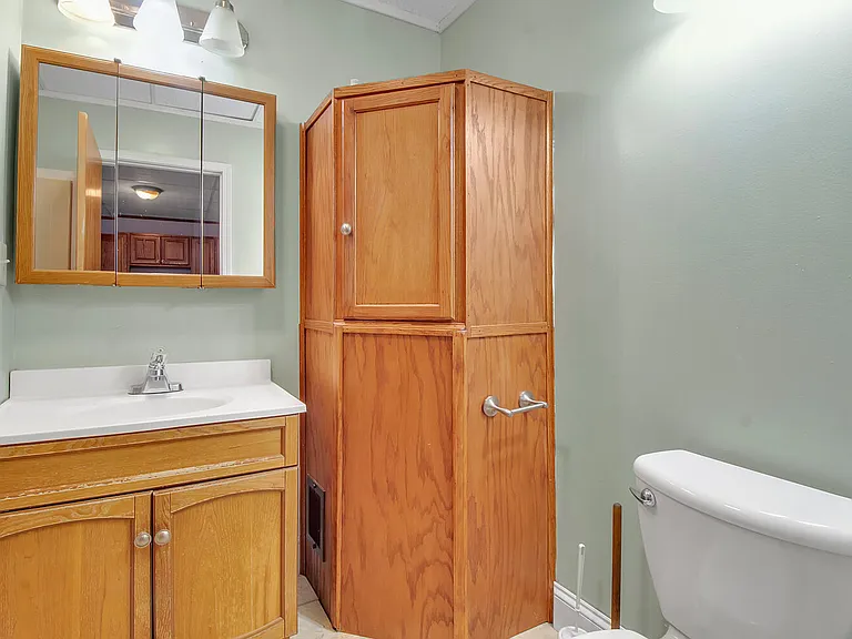 62 Clay St — Photo 6