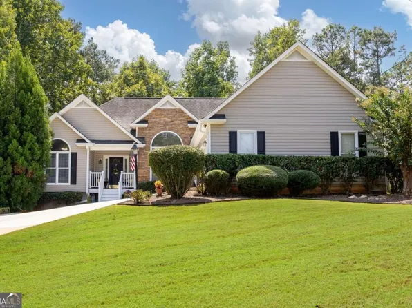 462 Whitby Dr, Douglasville, GA 30134